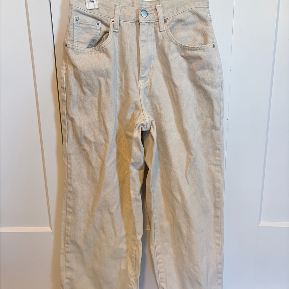 Woman’s Relaxed Fit Tan Jeans